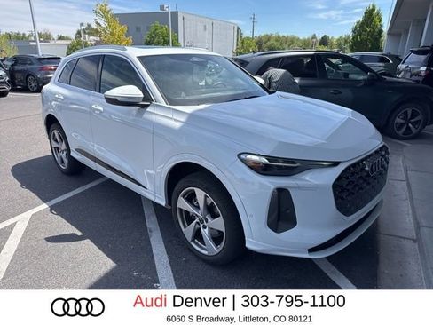Used 2025 Audi Q5 Premium Plus w/ Premium Plus AWD/4WD image 1