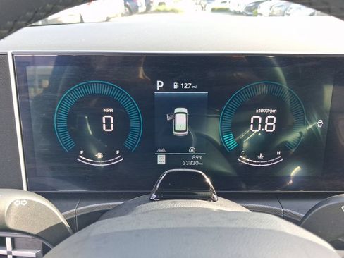 Used 2025 Hyundai Santa Fe SEL FWD image 18