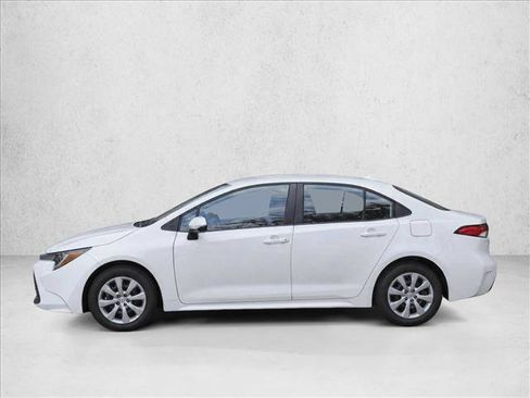 Certified 2024 Toyota Corolla LE FWD image 4