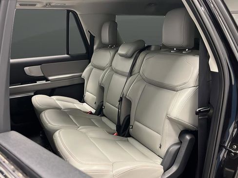 Used 2025 Ford Expedition Max Active AWD/4WD image 24