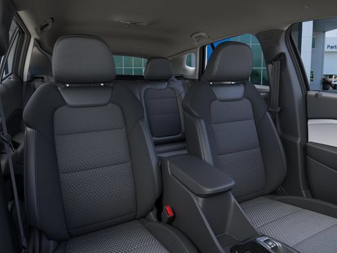 New 2026 Chevrolet Trax LT w/ LT Convenience Package FWD image 31