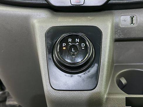 Used 2023 Ford E-Transit Medium Roof image 20