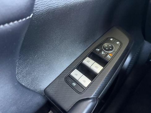 Used 2024 Mitsubishi Outlander SE FWD image 19