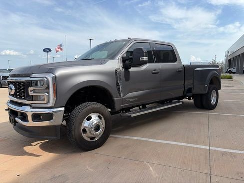 Used 2024 Ford F350 Lariat w/ FX4 Off-Road Package AWD/4WD image 7