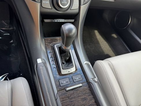 Used 2012 Acura TL SH-AWD image 28