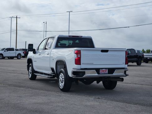 Used 2025 Chevrolet Silverado 2500 LT w/ Convenience Package AWD/4WD image 5