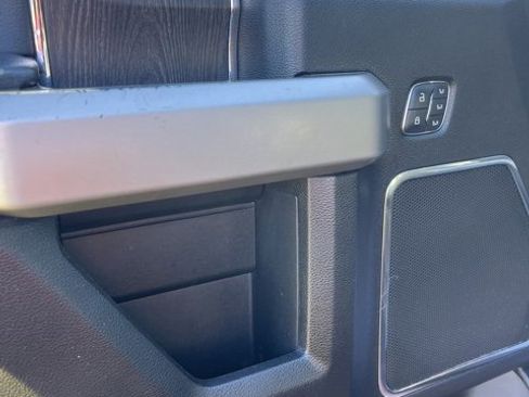 Used 2021 Ford F250 Lariat image 12