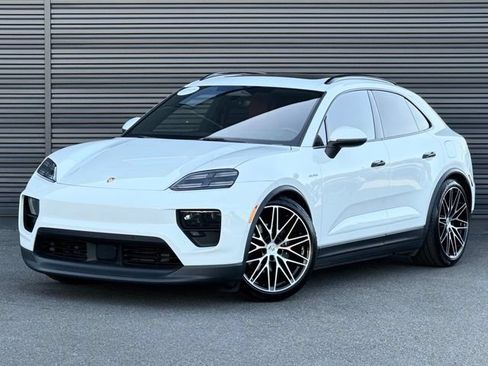 Used 2025 Porsche Macan 4 Electric AWD/4WD image 1