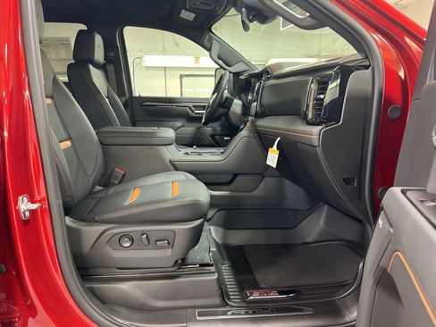 New 2026 GMC Sierra 2500 AT4 w/ AT4 Preferred Package AWD/4WD image 25