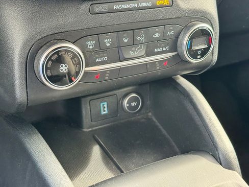 Used 2020 Ford Escape SE FWD image 16