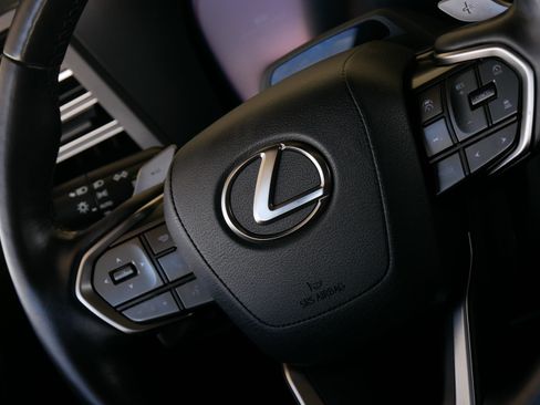 Used 2024 Lexus GX 550 w/ Cold Area Package AWD/4WD image 26