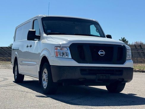 Used 2021 Nissan NV 1500 SV image 7