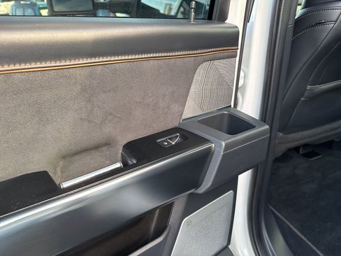 Used 2023 Ford F350 Platinum w/ FX4 Off-Road Package AWD/4WD image 33