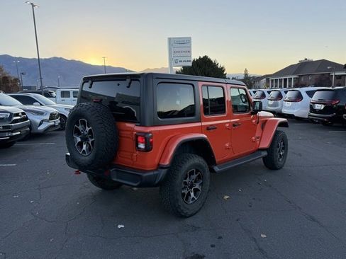 Used 2023 Jeep Wrangler Unlimited Rubicon w/ Cold Weather Group image 6