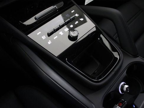 New 2026 Porsche Cayenne E-Hybrid image 14