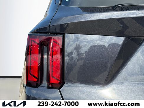 New 2026 Kia Sorento LX image 10
