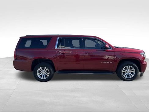 Used 2019 Chevrolet Suburban LT image 6