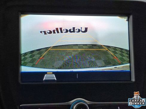 Used 2019 Chevrolet Equinox LT FWD image 20