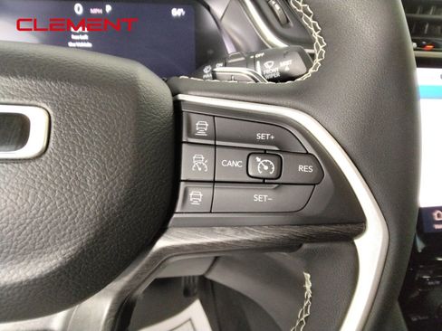 Used 2023 Jeep Grand Cherokee Limited RWD image 18
