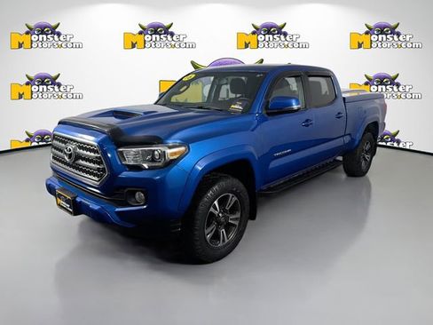 Used 2016 Toyota Tacoma TRD Sport AWD/4WD image 1