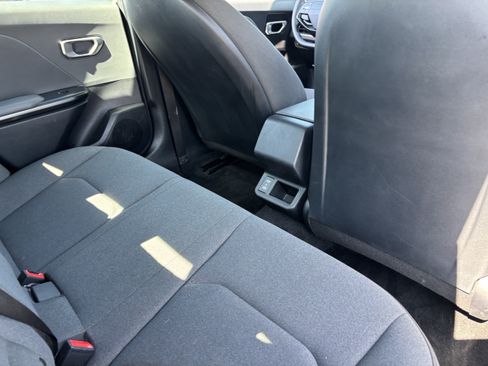 Used 2025 Kia K4 FWD image 11