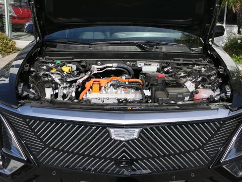 New 2026 Cadillac Lyriq Premium Luxury AWD/4WD image 29
