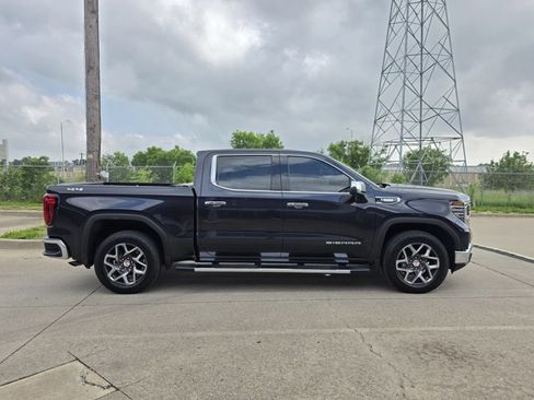Used 2023 GMC Sierra 1500 SLT w/ SLT Premium Package image 4