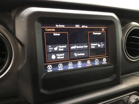 Used 2022 Jeep Gladiator Sport AWD/4WD image 24