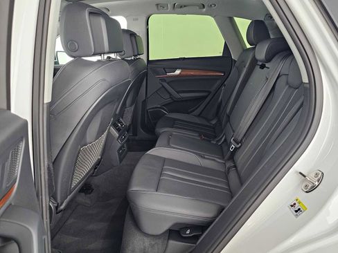 Used 2023 Audi Q5 e Premium Plus w/ Premium Plus Package image 16
