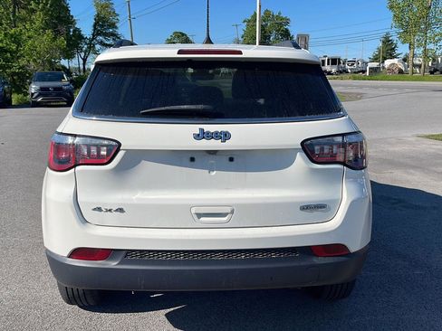 Used 2020 Jeep Compass Latitude w/ Cold Weather Group AWD/4WD image 5