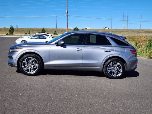 Used 2022 Genesis GV70 2.5T w/ Advanced Package image 2