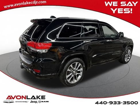 Used 2017 Jeep Grand Cherokee Overland image 5
