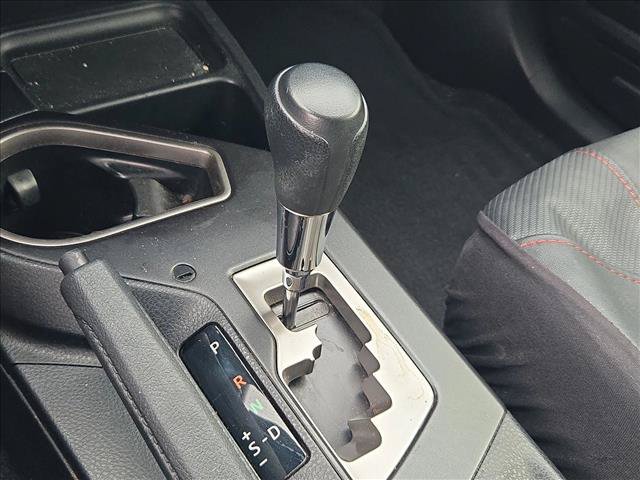 Used 2018 Toyota RAV4 XLE FWD image 10