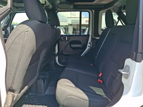 Used 2021 Jeep Wrangler Unlimited Sport AWD/4WD image 10