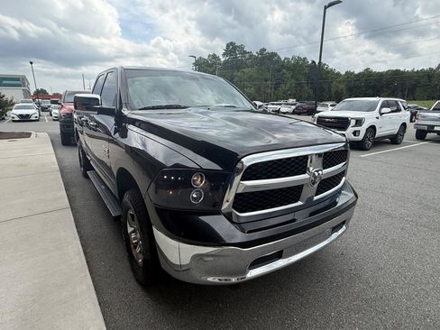 Used 2018 RAM 1500 Classic SLT AWD/4WD image 8