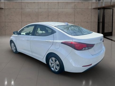 Used 2016 Hyundai Elantra SE image 5