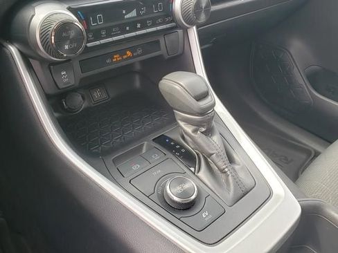 Used 2025 Toyota RAV4 XLE image 25