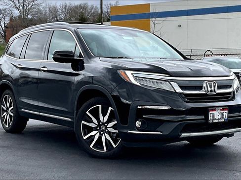 Used 2019 Honda Pilot Touring image 2