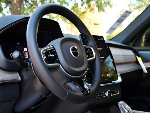 New 2026 Volvo XC90 B6 Plus image 12