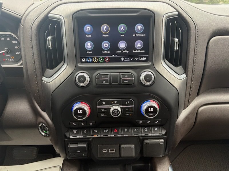 Used 2021 GMC Sierra 3500 Denali w/ Denali Ultimate Package AWD/4WD image 9