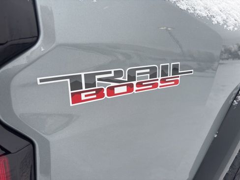 Certified 2025 Chevrolet Colorado Trail Boss image 10