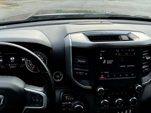 Used 2022 RAM 1500 Big Horn AWD/4WD image 13