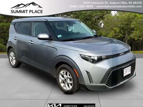 Certified 2024 Kia Soul LX w/ Option Group 015 FWD image 1