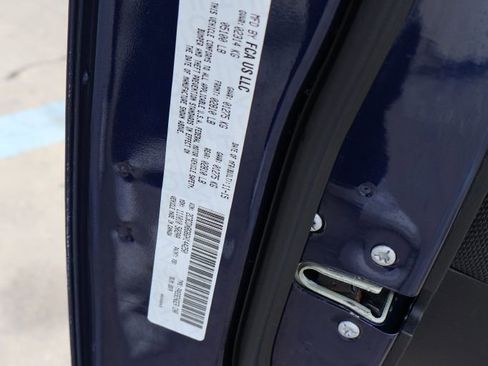 Used 2016 Dodge Charger SE RWD image 20