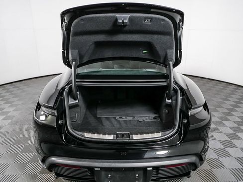 Certified 2024 Porsche Taycan GTS image 32