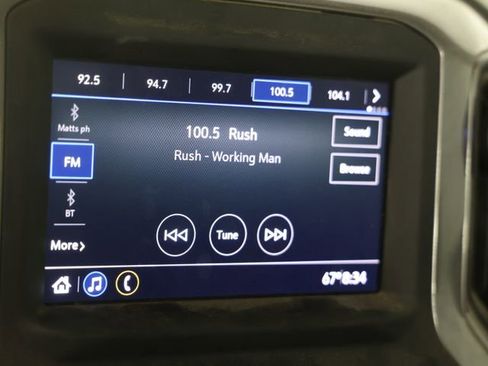 Used 2023 Chevrolet Silverado 2500 Custom w/ Custom Convenience Package image 7