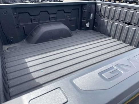 Certified 2023 GMC Sierra 1500 SLT w/ SLT Convenience Package AWD/4WD image 8