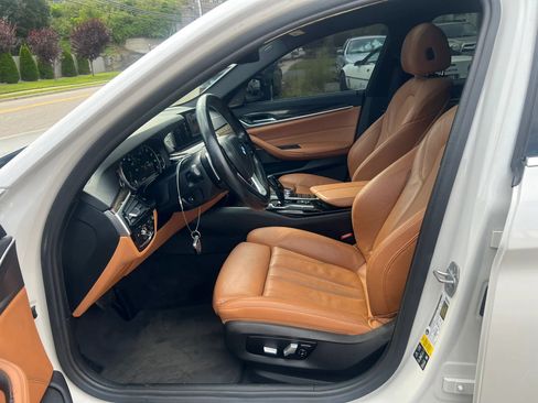 Used 2018 BMW 540i xDrive w/ Premium Package AWD/4WD image 28