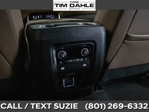 Used 2024 Chevrolet Tahoe Premier AWD/4WD image 23