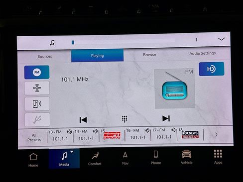 Used 2022 Jeep Grand Cherokee L Limited image 19